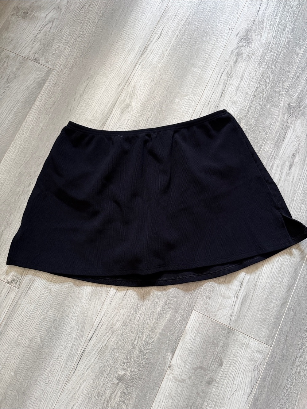 Lands End swim skirt with bottoms size 10 (28 waist)